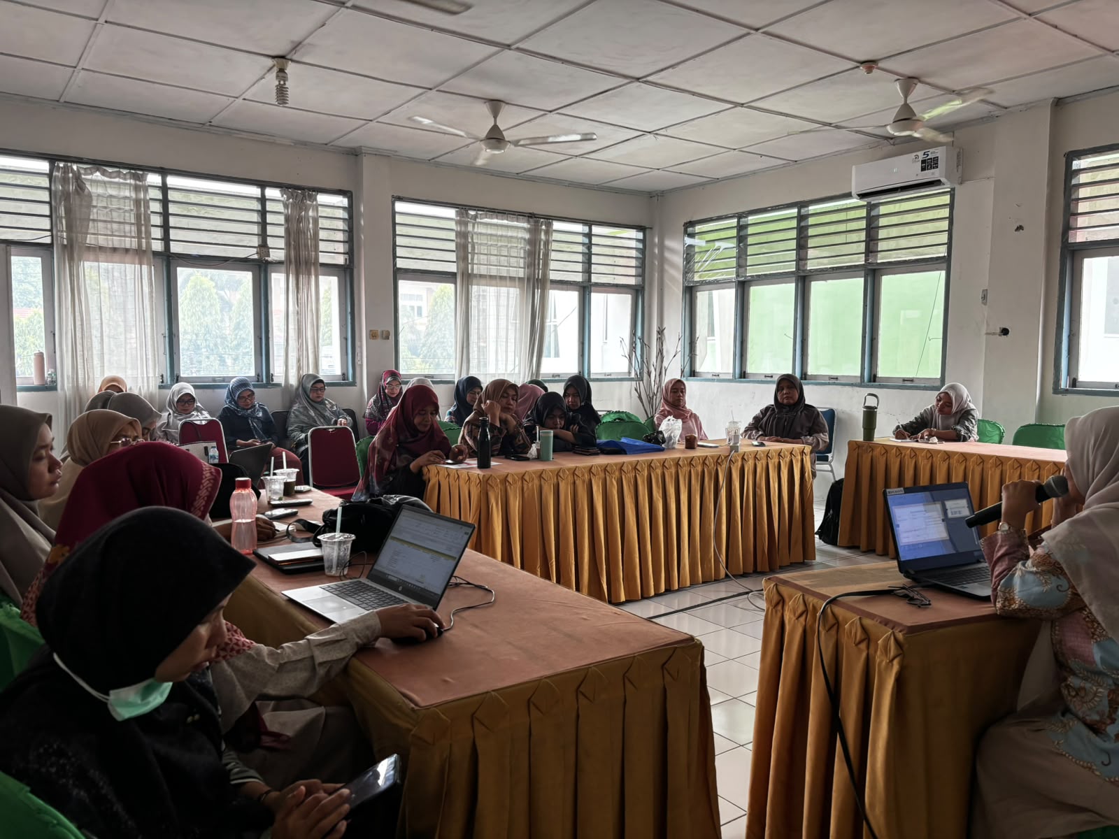 Tingkatkan Mutu Pelayanan, Puskesmas Jua Gaek Gelar Rapat Lokakarya Mini (Lokmin) Bulanan